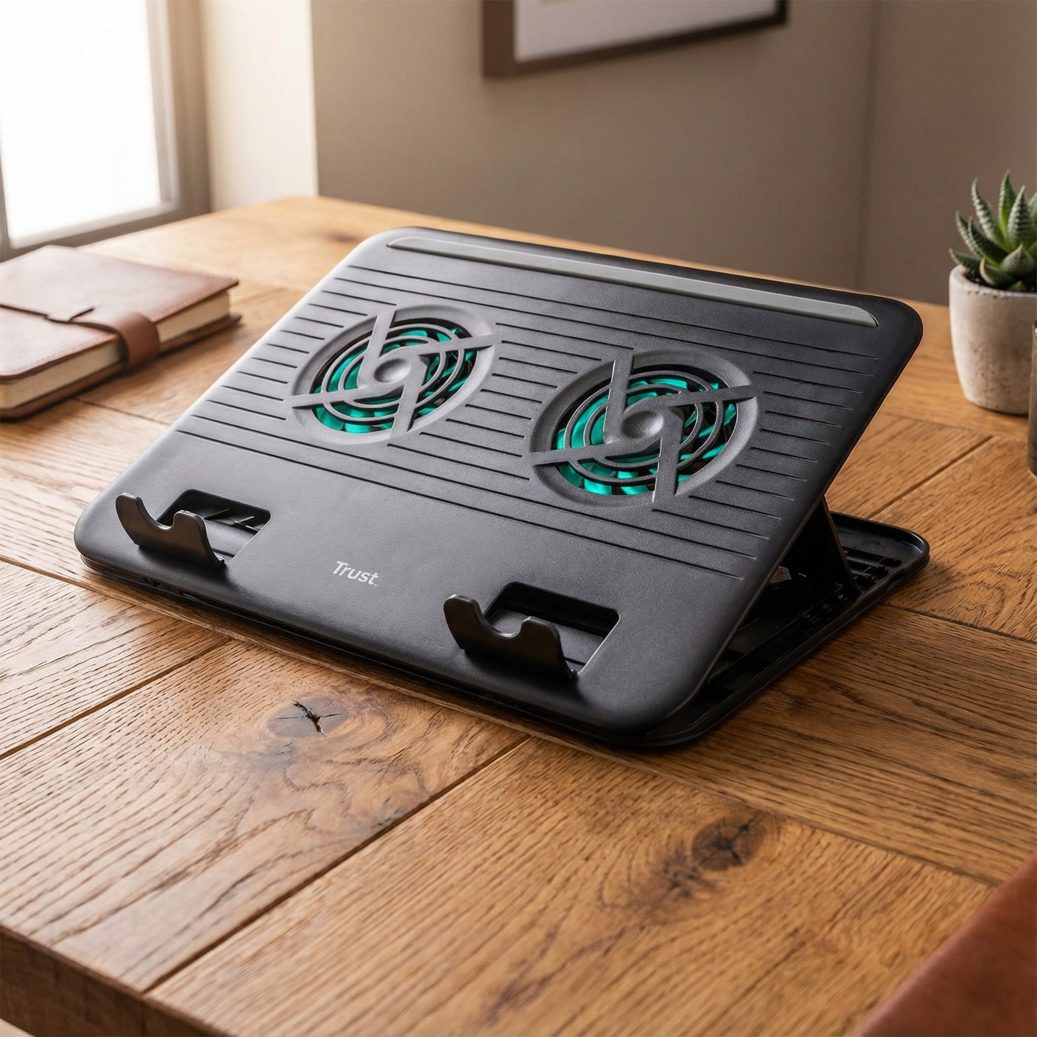 Підставка настільна для ноутбука GXT 220 Kuzo Laptop до 16" з 2 вентиляторами і регульованою висотою Чорний (17866_TRUST)