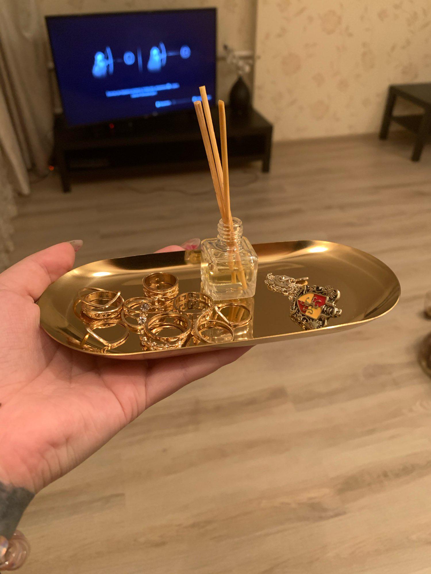 Тарілка овальна 22,8x9,5 см Золотий металік (DL21012682) - фото 2 Тарілка овальна 22,8x9,5 см Золотий металік (DL21012682) - фото 2