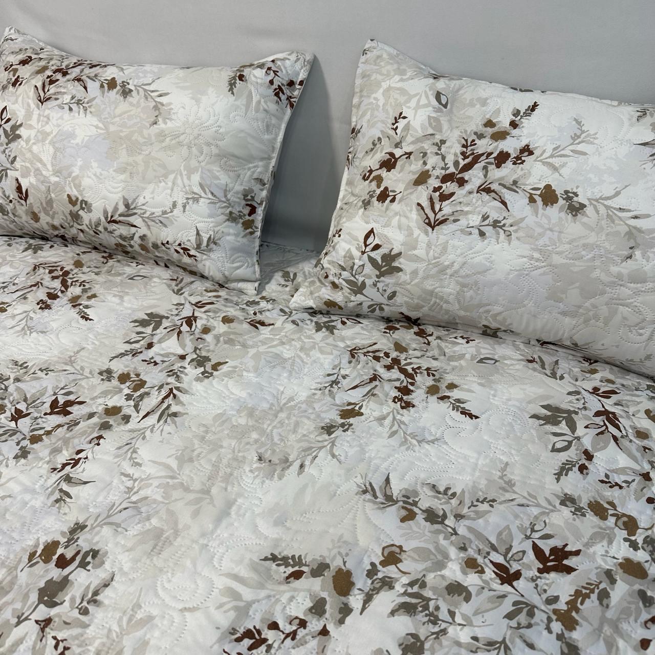 Набор покрывало стеганое 200x230 см/2 наволочки 50x70 см с цветочным рисунком Бежевый (PS-1-3) - фото 8