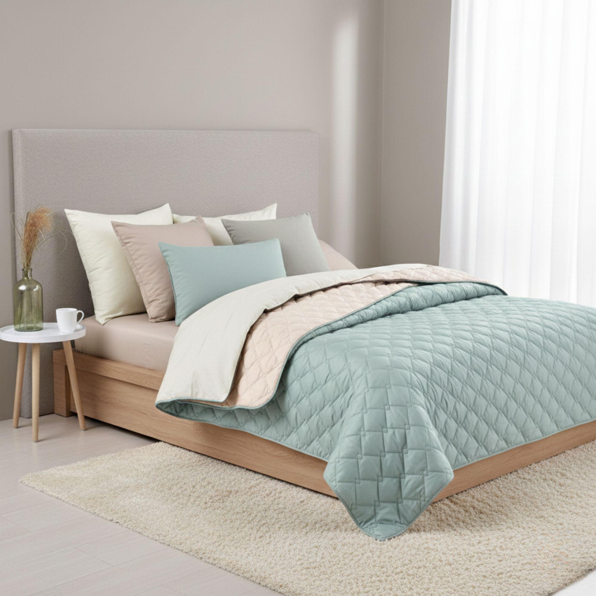 Покрывало на кровать IDEIA Cube двухстороннее антиаллергенное 210х240 см Мятный/Светло-серый (18786) Покрывало на кровать IDEIA Cube двухстороннее антиаллергенное 210х240 см Мятный/Светло-серый (18786)