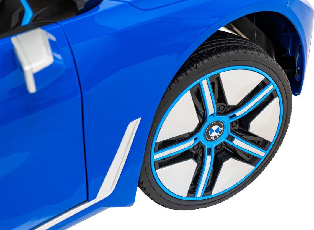 Дитяча машинка BMW i4 акумуляторна Синій (424560) - фото 5 Дитяча машинка BMW i4 акумуляторна Синій (424560) - фото 5