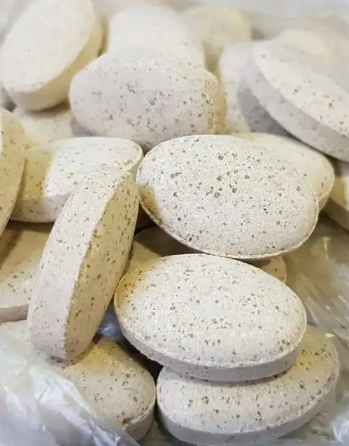 Добавка для лошадей витаминная кормовая Nutri Horse Chondro 1 таблетка (can51141)