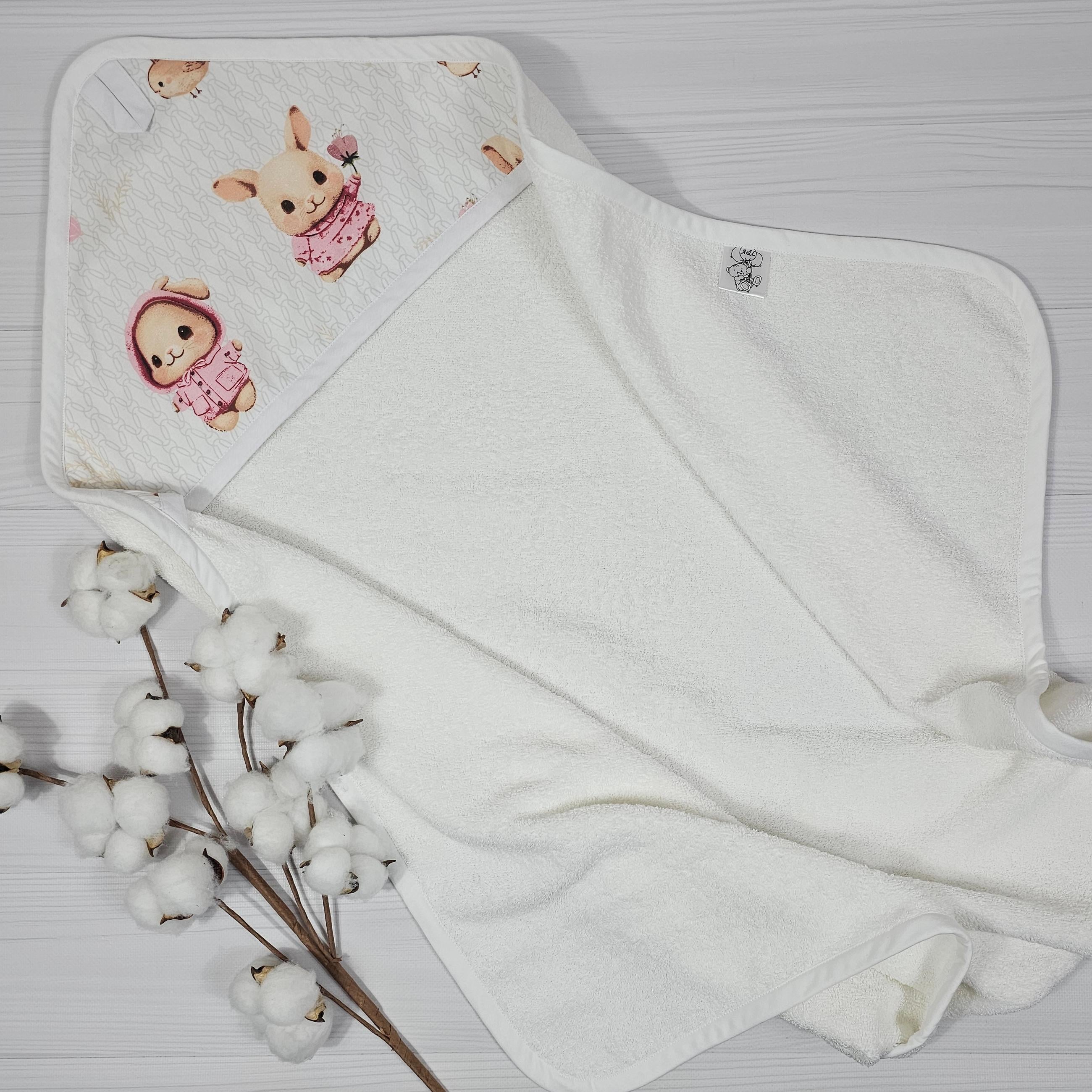 Полотенце-уголок детское a.l.babybox Мечтательные зайчата 80х80 см (36912652)
