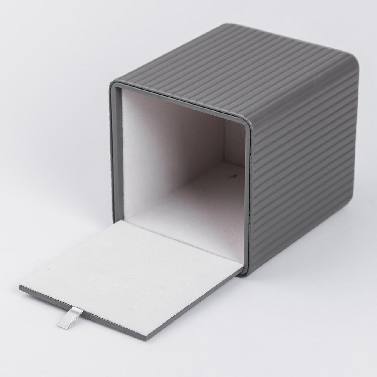 Серветка з еко шкіри квадратна 13х13х14,7 см Сірий - фото 4 Серветка з еко шкіри квадратна 13х13х14,7 см Сірий - фото 4