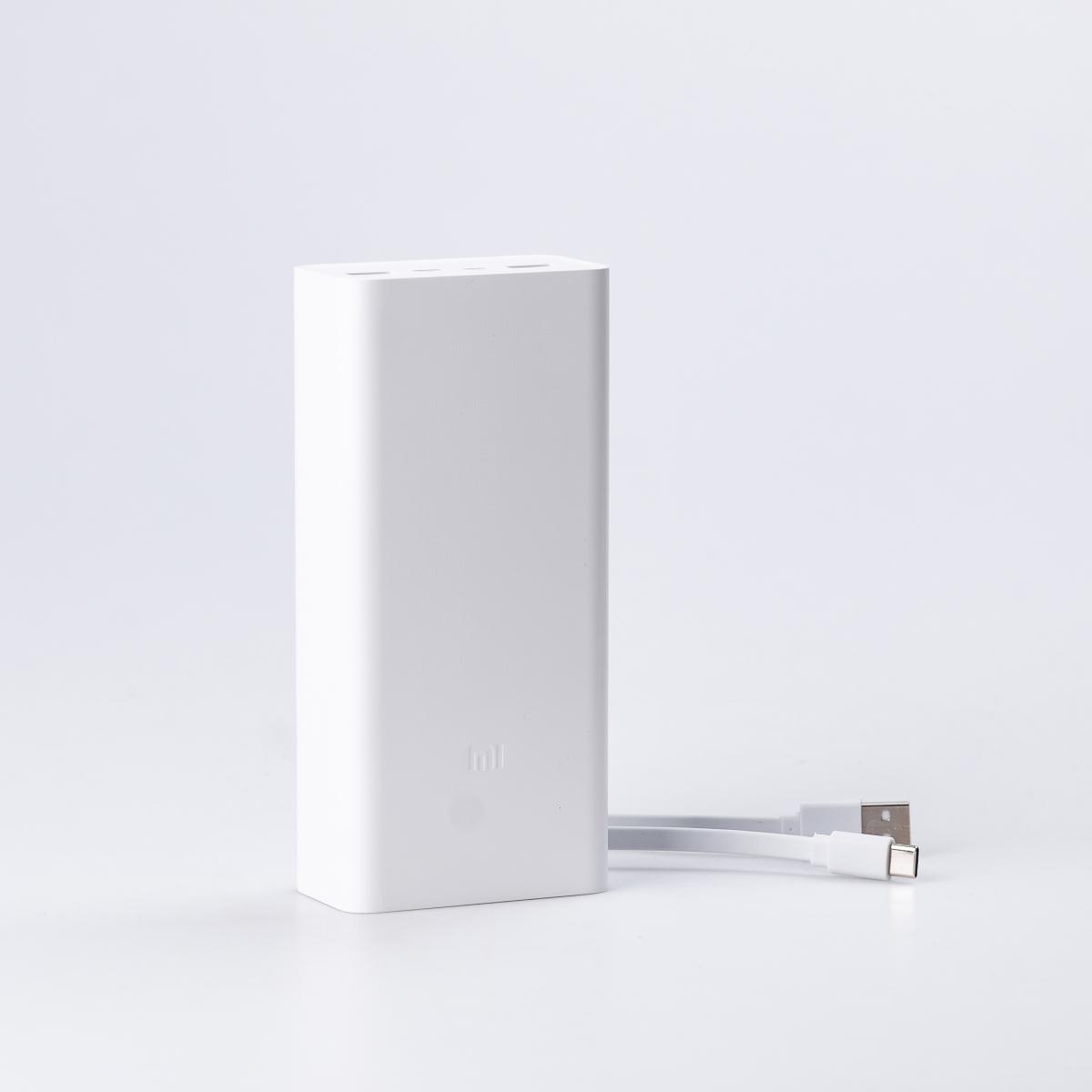 Повербанк Xiaomi 30000 mAh Туре-С и Micro USB 2 шнура (UR504) Повербанк Xiaomi 30000 mAh Туре-С и Micro USB 2 шнура (UR504)