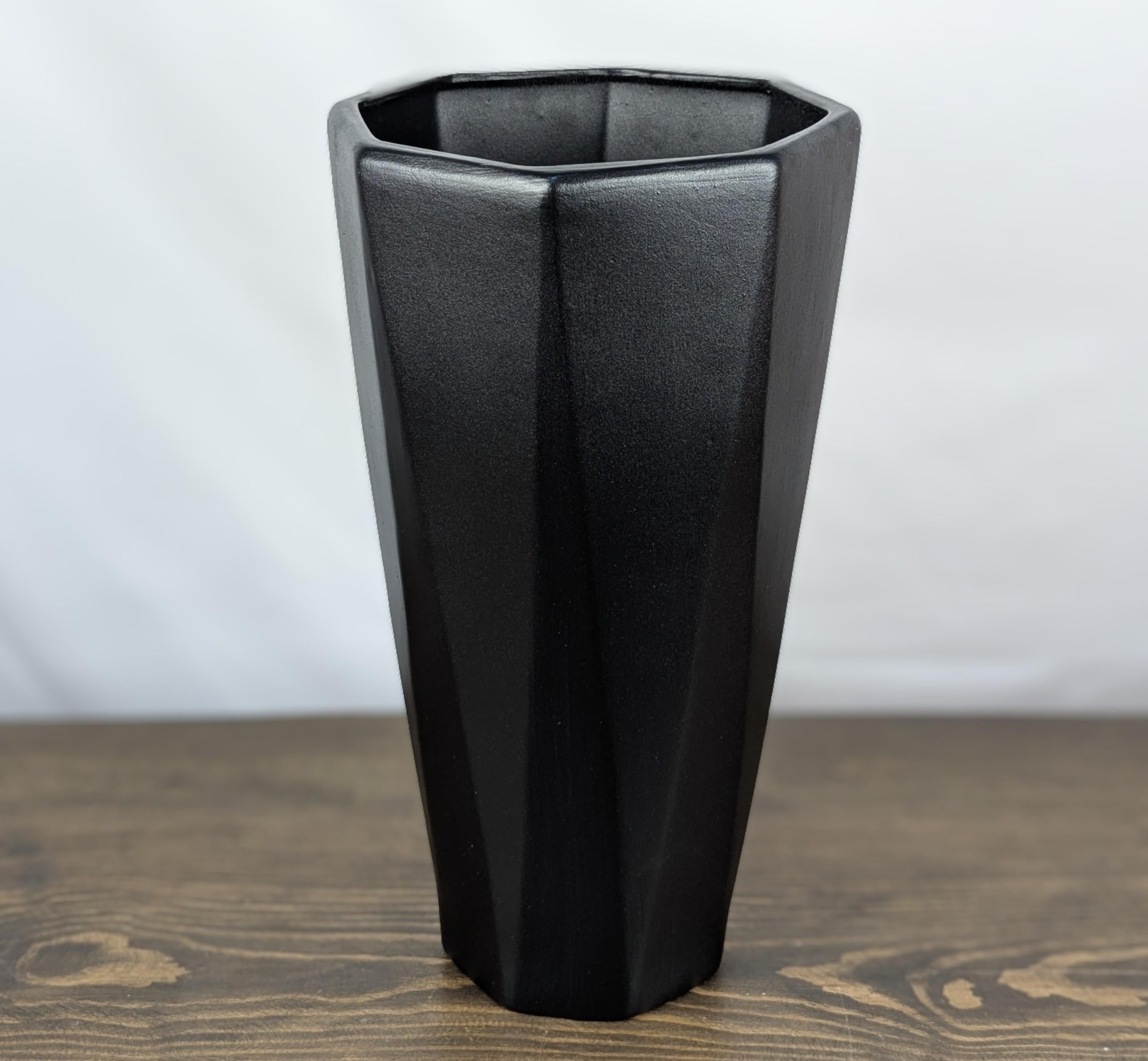 Ваза Nana ceramics Комета муар 40 см Черный