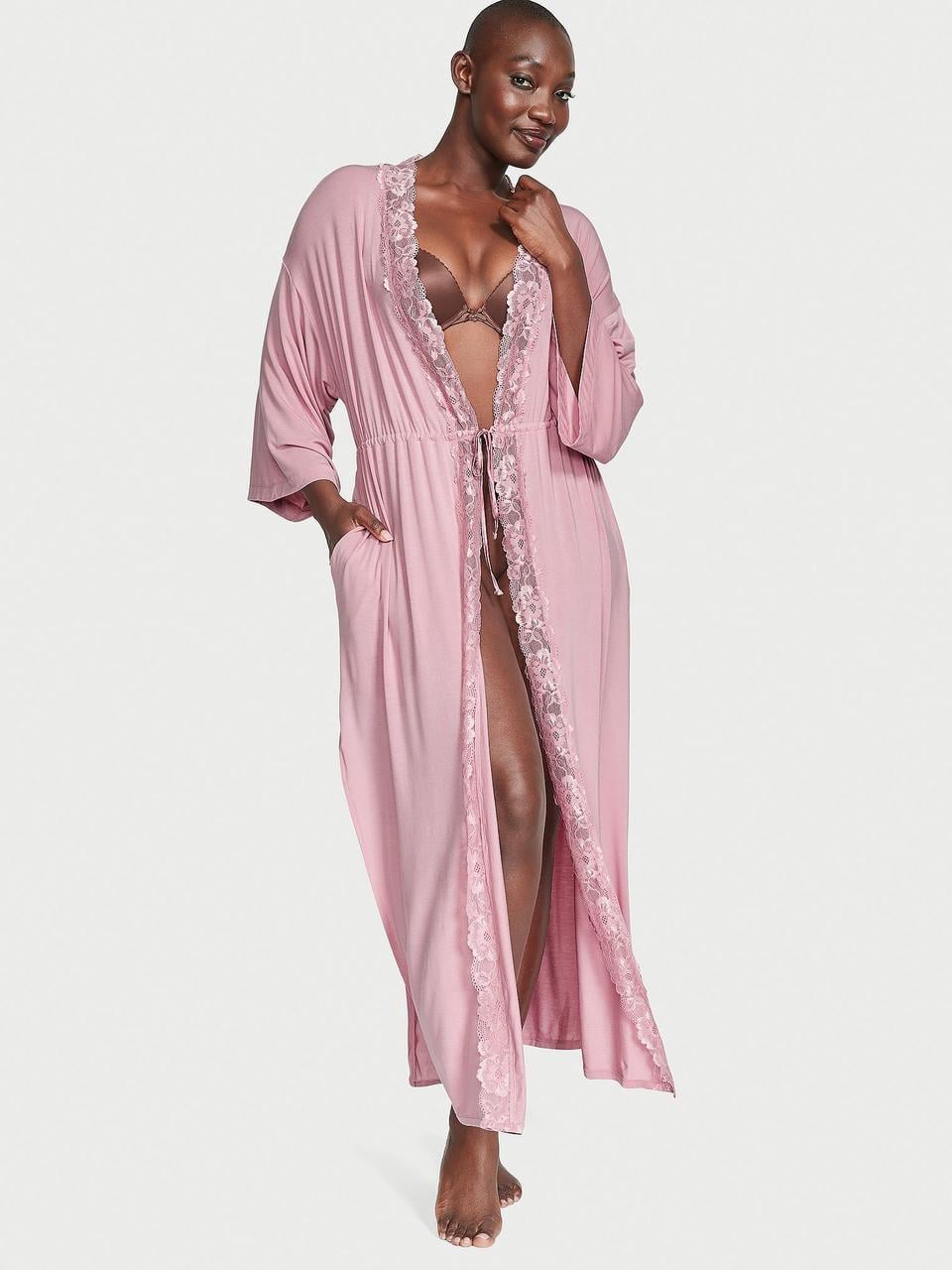 Халат максы модал Victoria's Secret Modal & Lace Trim High-Slit Maxi Robe XS/S Розовый. Халат максы модал Victoria's Secret Modal & Lace Trim High-Slit Maxi Robe XS/S Розовый.