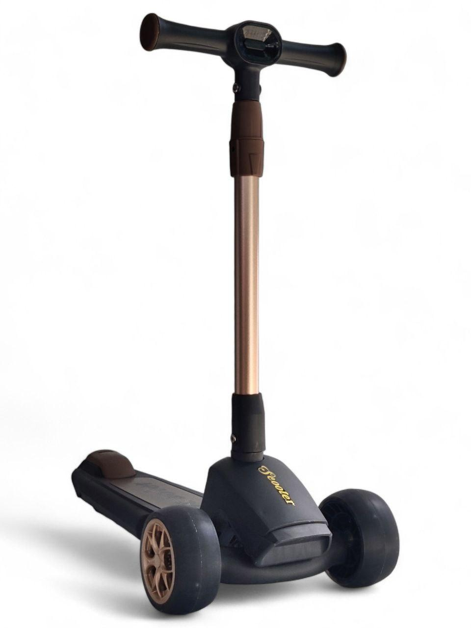 Самокат детский складной Scooter Sky 8106 со световыми и звуковыми эффектами Черно-коричневый (8106)