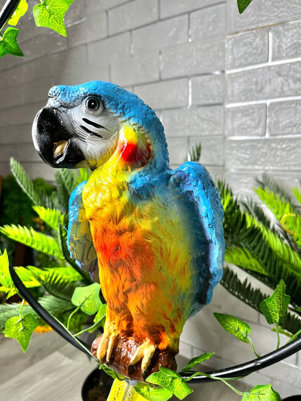 Садова фігура Папуга Ара в кільці 57 см Блакитно-жовтий (29614596) - фото 4 Садова фігура Папуга Ара в кільці 57 см Блакитно-жовтий (29614596) - фото 4