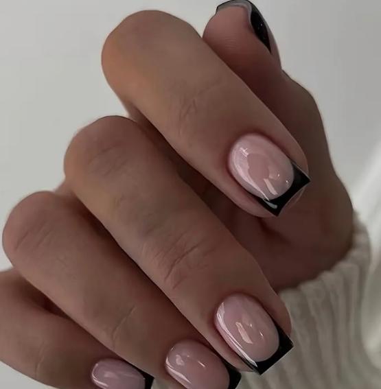 Накладні нігті Френч короткий квадрат з клейовими пластинами 24 шт. Чорний з бежевим (2689612578) - фото 3 Накладні нігті Френч короткий квадрат з клейовими пластинами 24 шт. Чорний з бежевим (2689612578) - фото 3