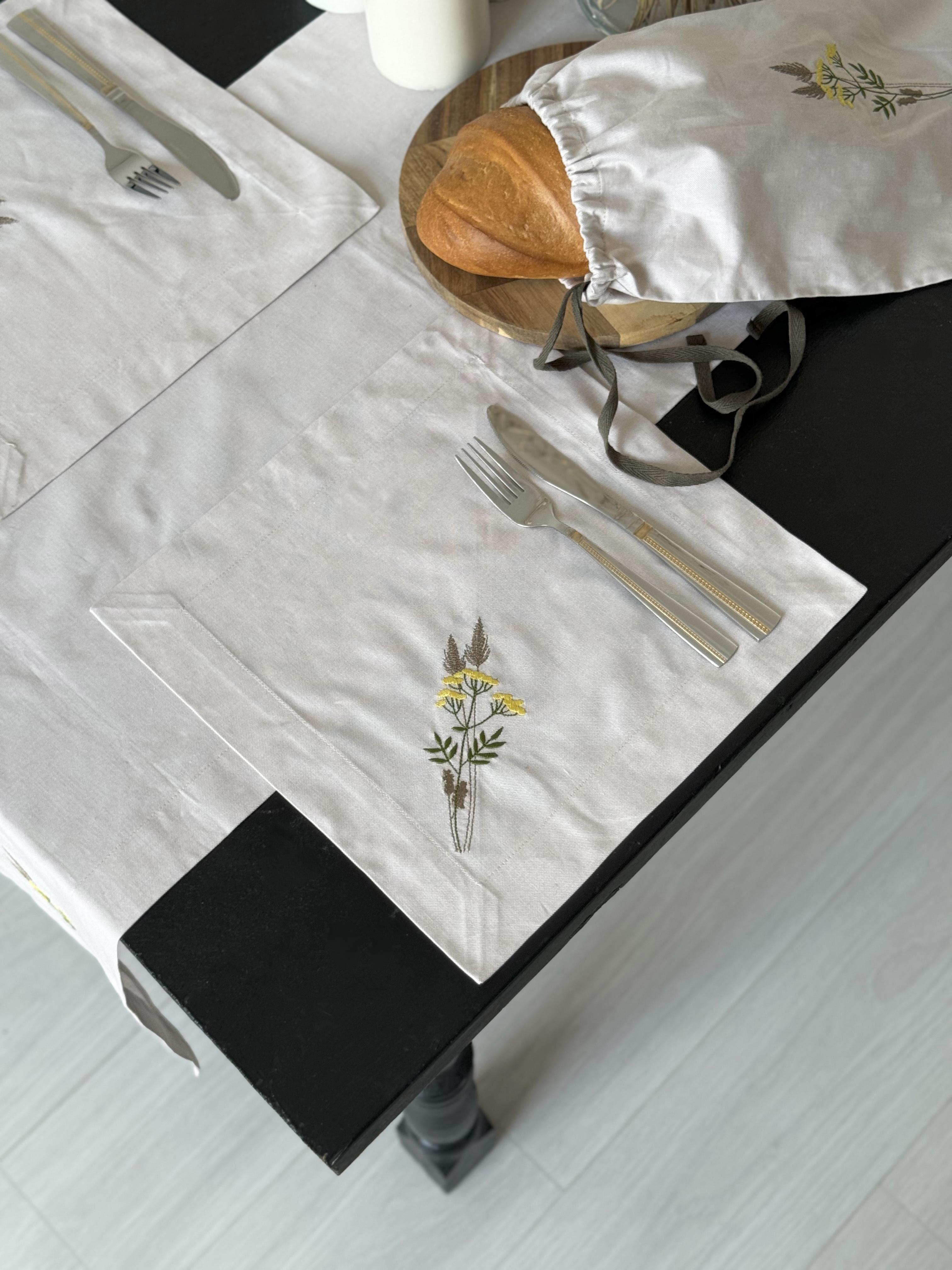 Салфетка с вышивкой Полевые цветы 33х33 2 шт. (29717131)