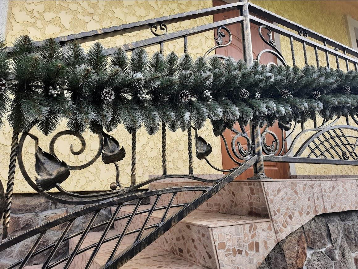 Хвойна гірлянда Кармен золото з шишками і срібло на 148 гілочок 2,7 м Зелений (106-41-Гірл.Карм.Ср.) - фото 2