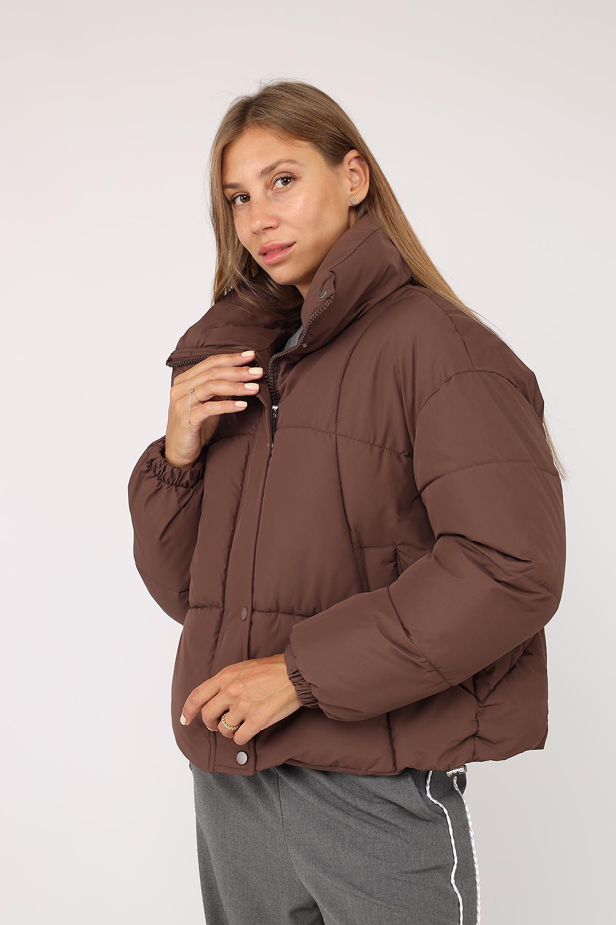 Куртка жіноча ЦБ-00277858 р. 52 Коричневий (28422291) - фото 2 Куртка жіноча ЦБ-00277858 р. 52 Коричневий (28422291) - фото 2