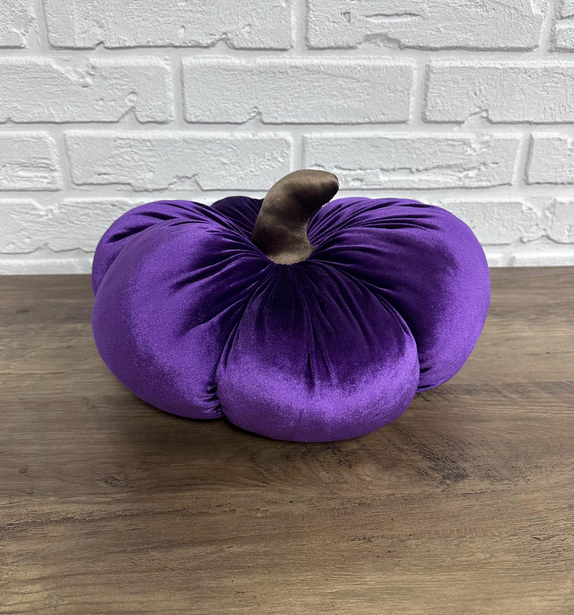 Подушка Comfort Home гарбуз декоративний велюрова мерехтлива Ø 40 см - фото 1 Подушка Comfort Home гарбуз декоративний велюрова мерехтлива Ø 40 см - фото 1