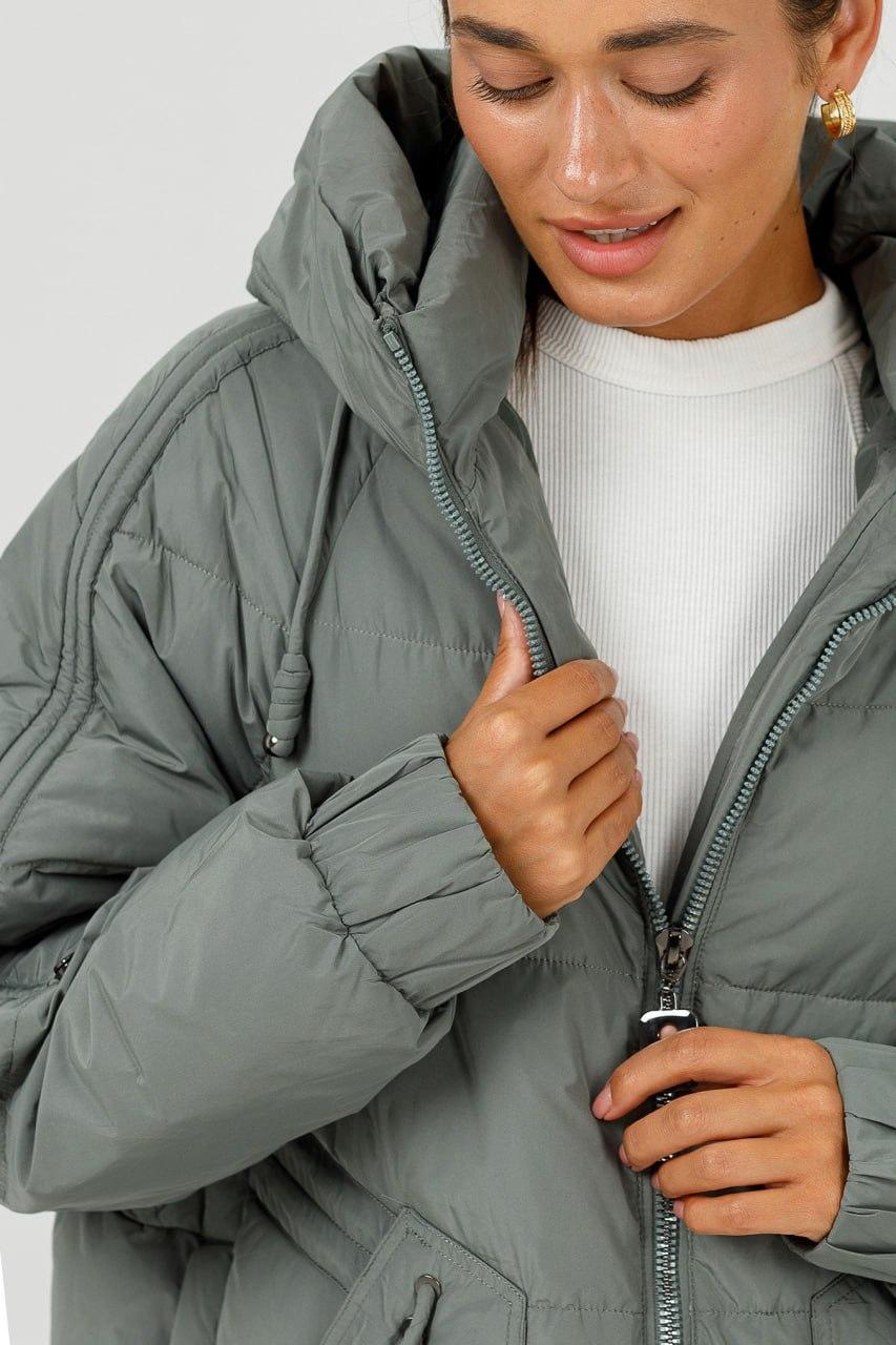 Пальто-пуховик Mishele р. 62 Фисташковый (24242\62) - фото 4 Пальто-пуховик Mishele р. 62 Фисташковый (24242\62) - фото 4