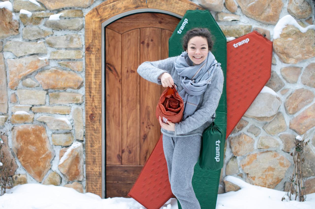 Самонадувний килимок туристичний Tramp Ultralight TPU 183х51х2,5 см (TRI-022-orange) - фото 9 Самонадувний килимок туристичний Tramp Ultralight TPU 183х51х2,5 см (TRI-022-orange) - фото 9