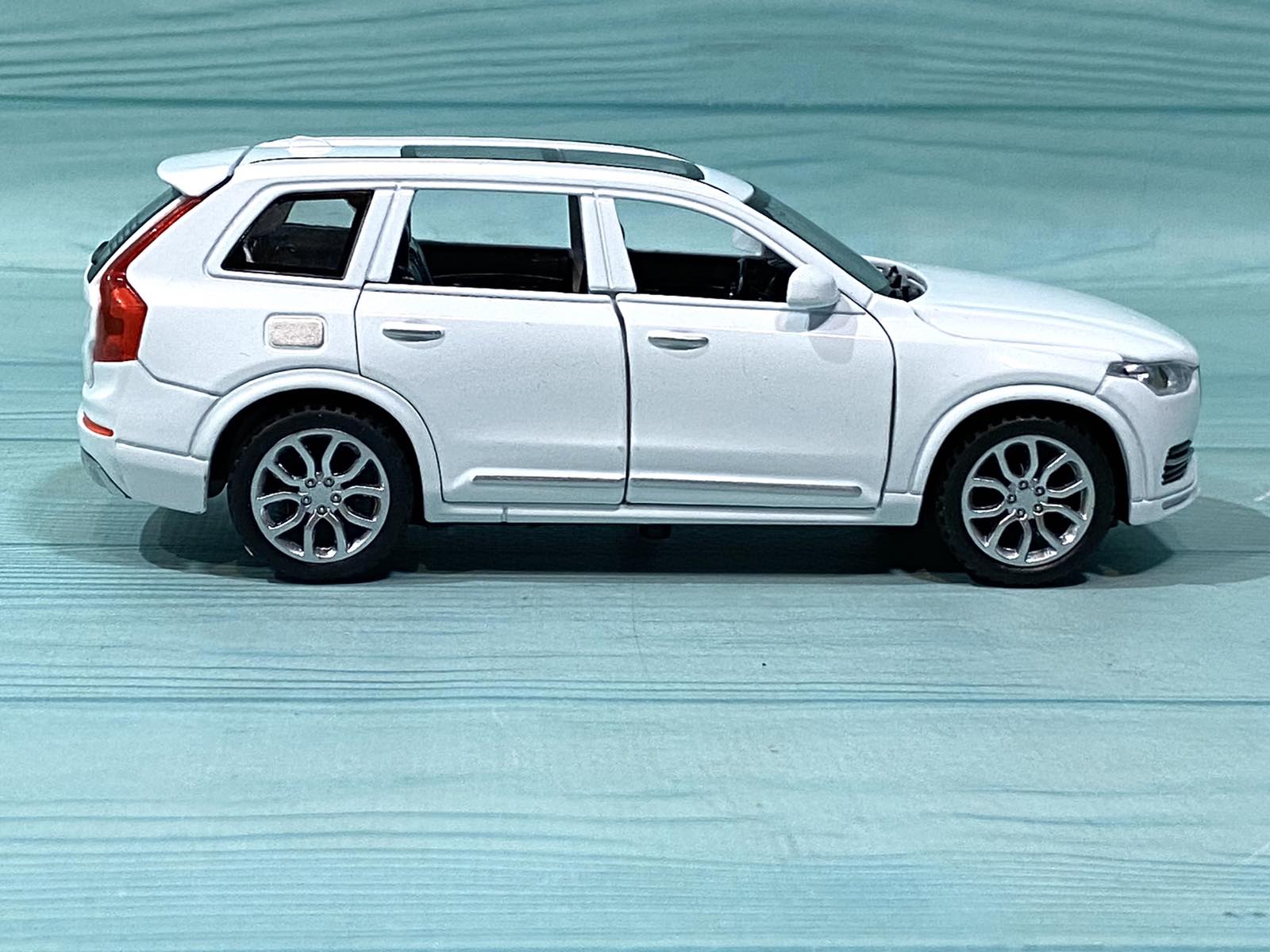 Машинка TK Union Group Volvo XC90 металл 1:32 Белый (35585W) - фото 6 Машинка TK Union Group Volvo XC90 металл 1:32 Белый (35585W) - фото 6