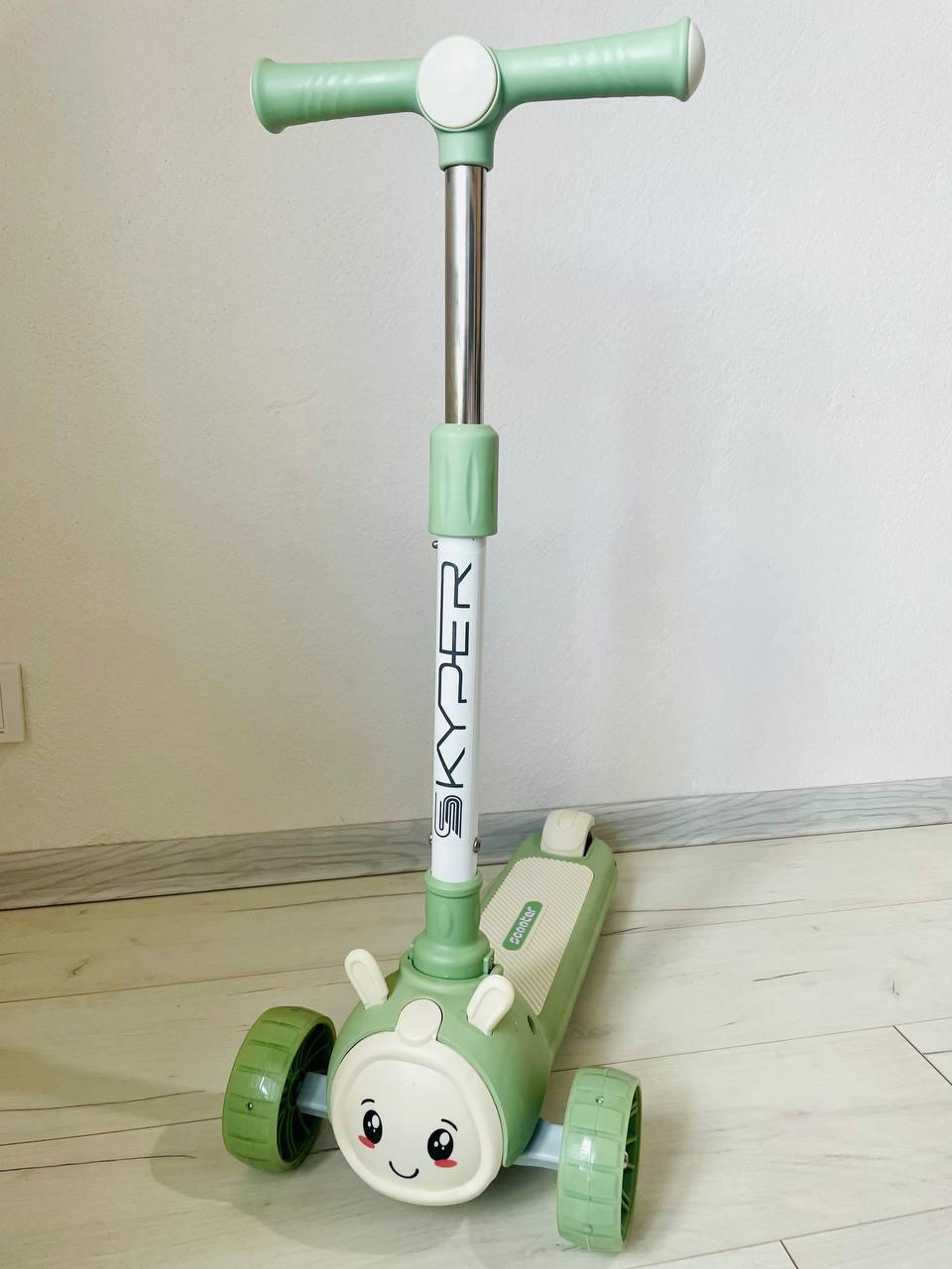 Самокат трехколесный Skiper колеса PU/украинская озвучка и подсветка 125х40 мм (26398285) - фото 4 Самокат трехколесный Skiper колеса PU/украинская озвучка и подсветка 125х40 мм (26398285) - фото 4