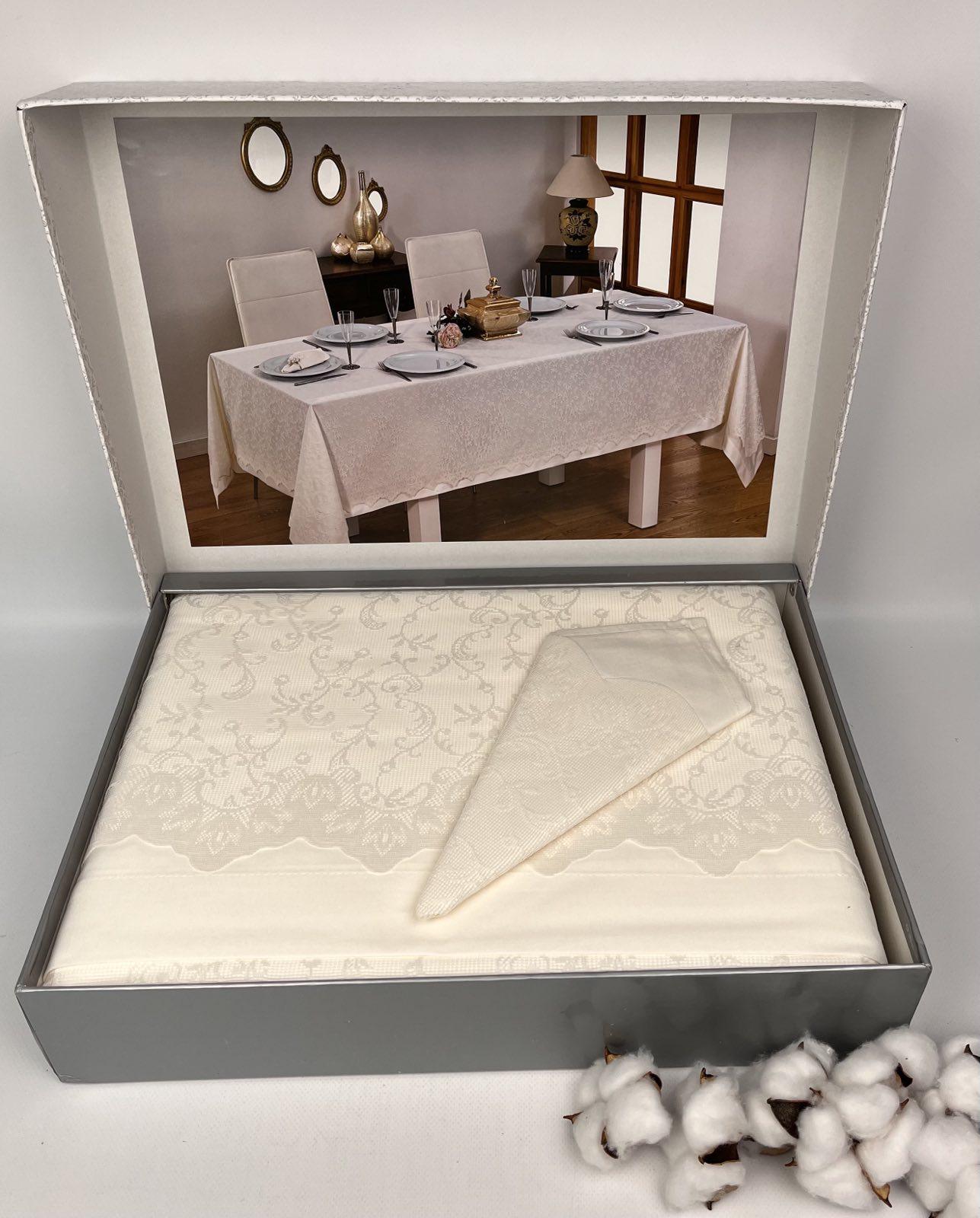 Комплект скатертей Maison D'or Plain&Lace 331 DES Set 160x320/150x310 см + 16 салфеток Ecru (CN25532)