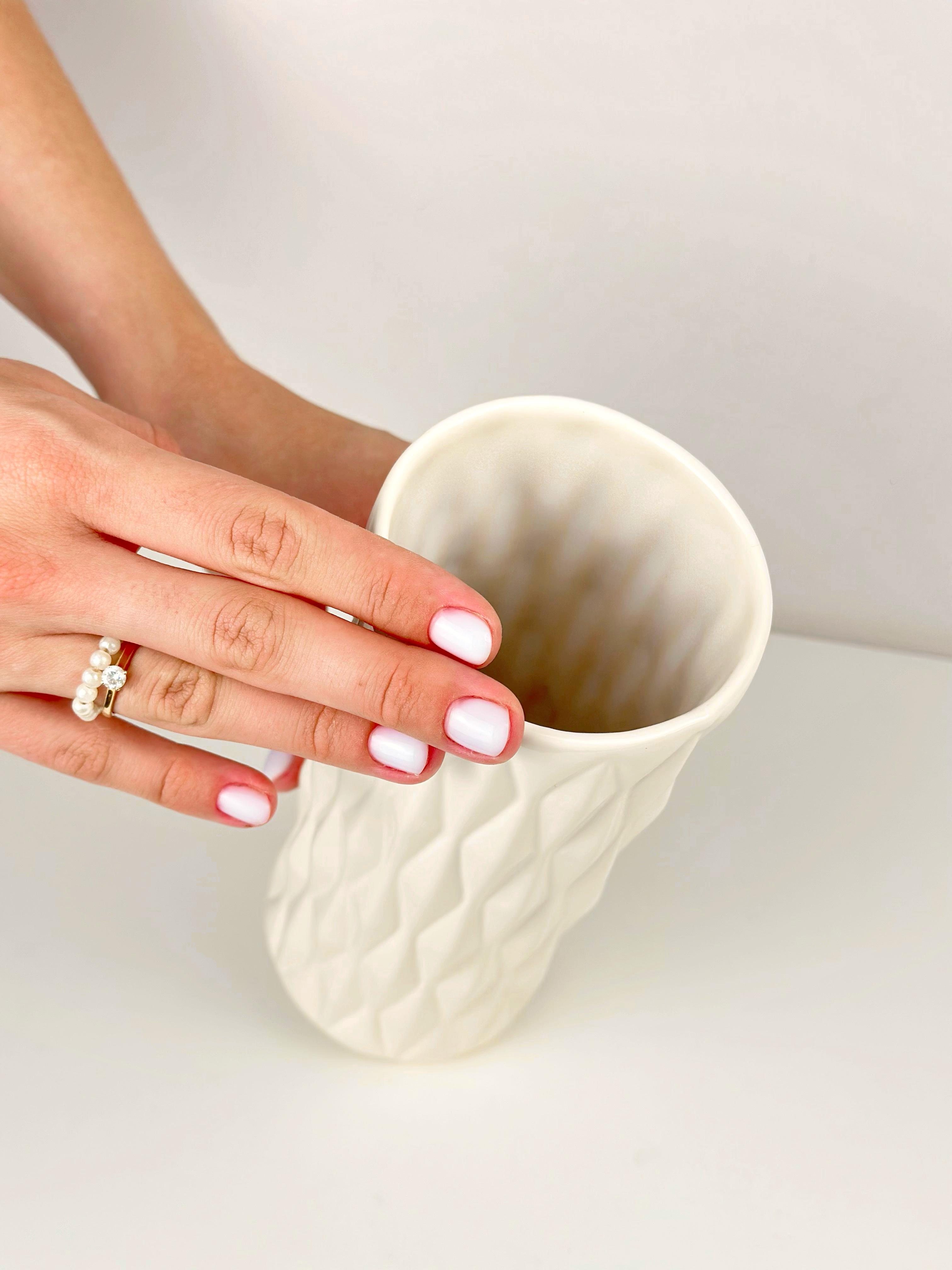 Ваза для цветов и декора глиняная керамическая Кристал 20 см Бежевый (4001-14) - фото 10