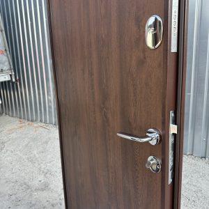 Дверь входная улица Redfort Блейд ПВХ-02 860х2040 мм RAL 8017 - фото 8