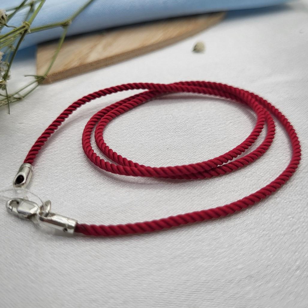 Шнурок на шею шелковый из серебра 2 мм 45 см 925 проба 1,20 г Малиновый (3002/7001) Шнурок на шею шелковый из серебра 2 мм 45 см 925 проба 1,20 г Малиновый (3002/7001)