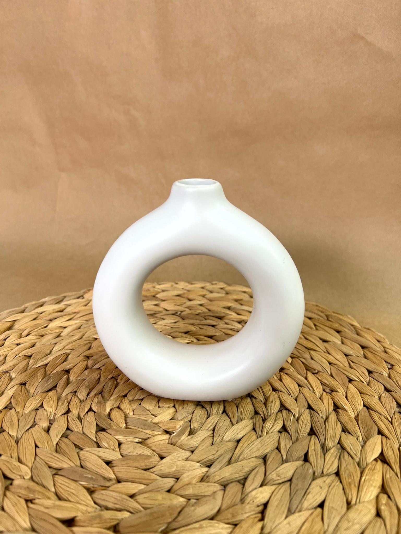 Ваза керамічна Point 13 см Білий (78628627) - фото 4 Ваза керамічна Point 13 см Білий (78628627) - фото 4