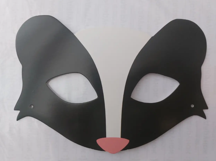 Маска детская Енот из картона 21x14 см Черно-белый (111009)