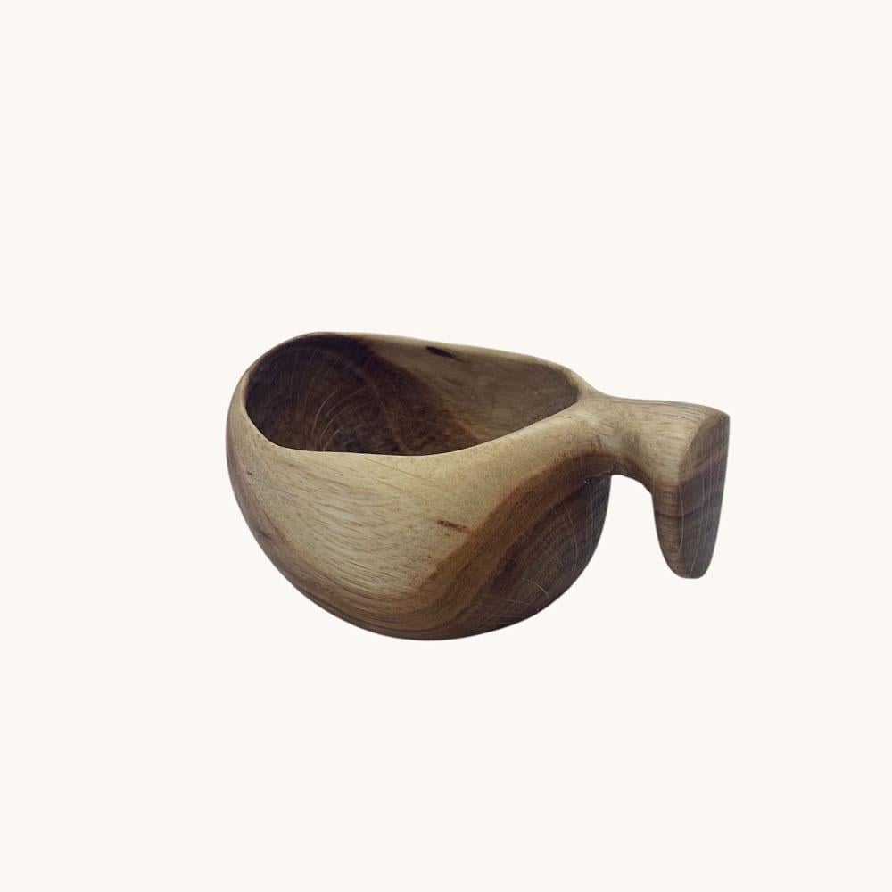 Кружка деревянная Кукса Под кронами дубов из дуба ручной работы Коричневый (TA0182_5) Кружка деревянная Кукса Под кронами дубов из дуба ручной работы Коричневый (TA0182_5)