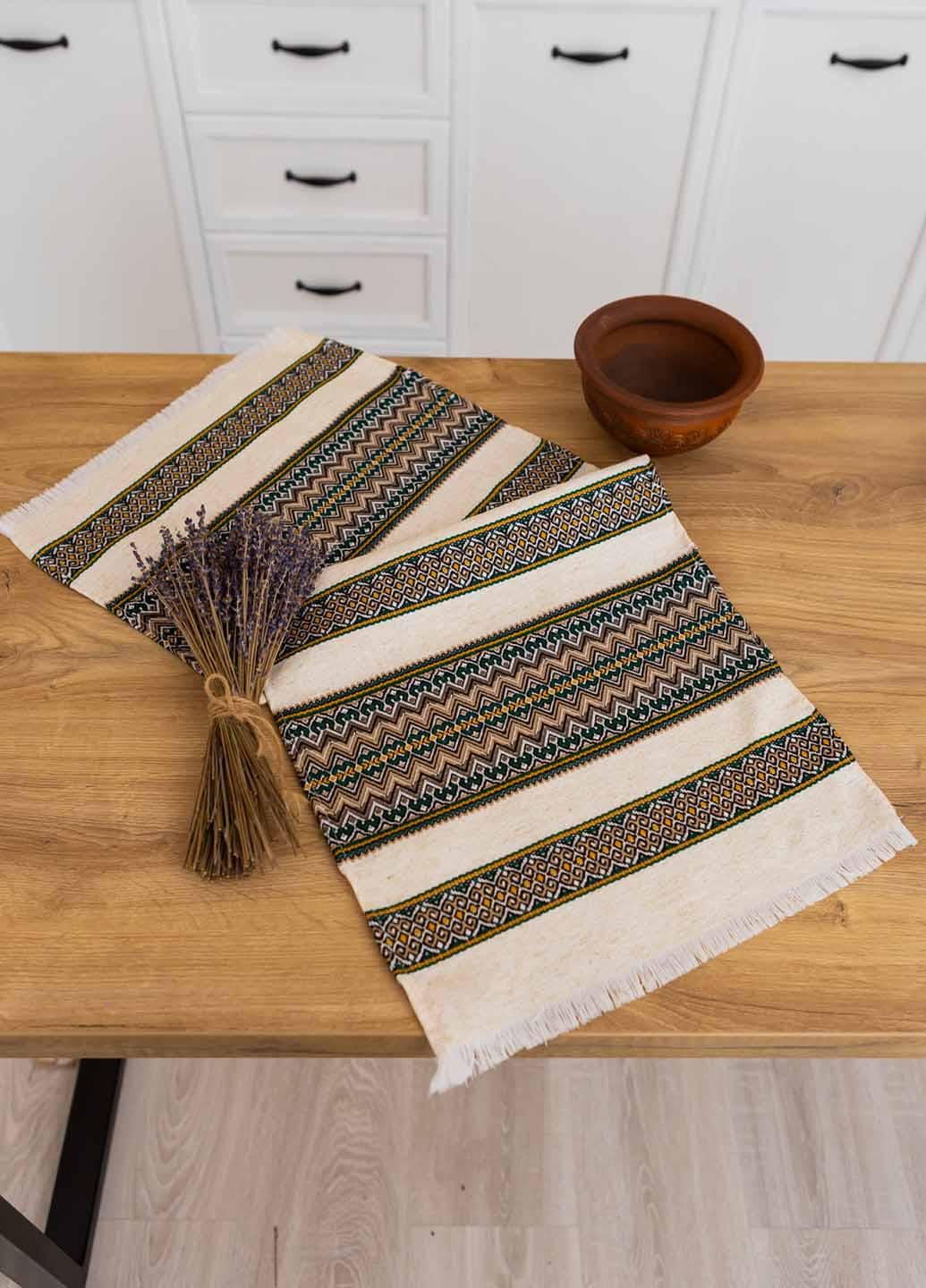 Полотенце вышитое с украинским орнаментом 75х35 см (рнд1-116-35)