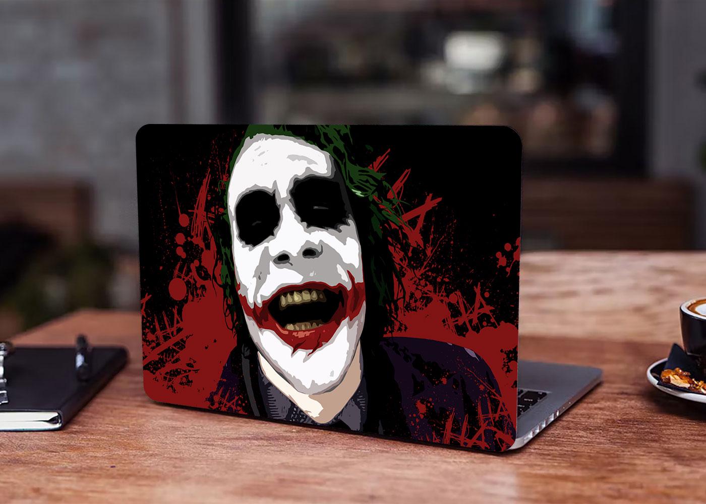 Декоративная наклейка на ноутбук 17,3" Joker red smile 400х260 мм (100670_17)