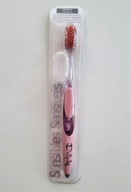 Зубная щетка Deliplus с Ультрамягкой щетиной для бережной и безболезненной чистки Розовая Sensitive technical
