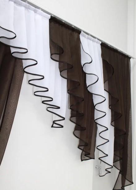 Занавески на кухню с ламбрекеном 200х170 см Венге/Белый (070к) - фото 2