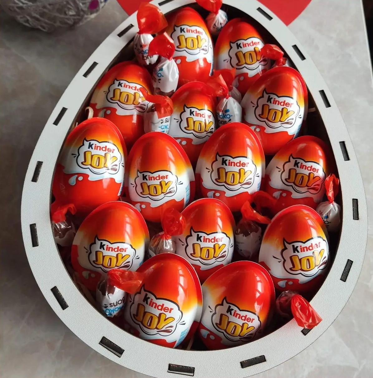 Бокс з кіндерами для дівчини/дитини на свято/день народження/новий рік 8 березня/день закоханих (ar14) Бокс з кіндерами для дівчини/дитини на свято/день народження/новий рік 8 березня/день закоханих (ar14)