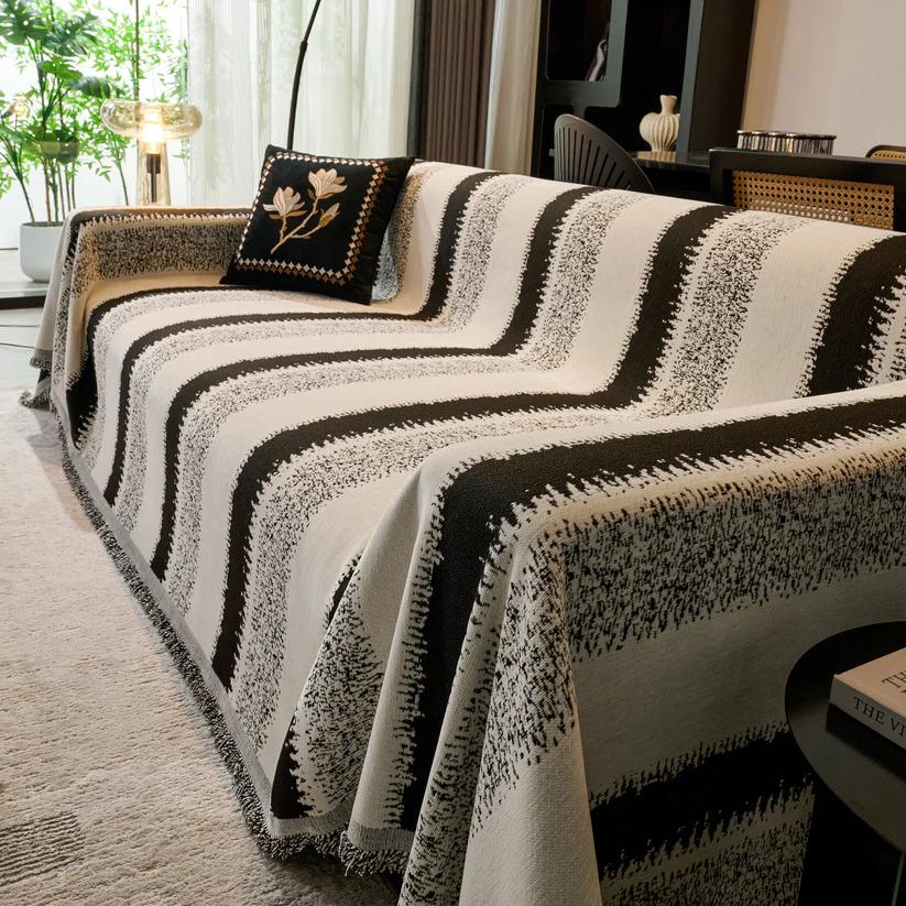 Плед покрывало на диван и кровать для мягкой мебели в полоску 180х230 см Бело-черный