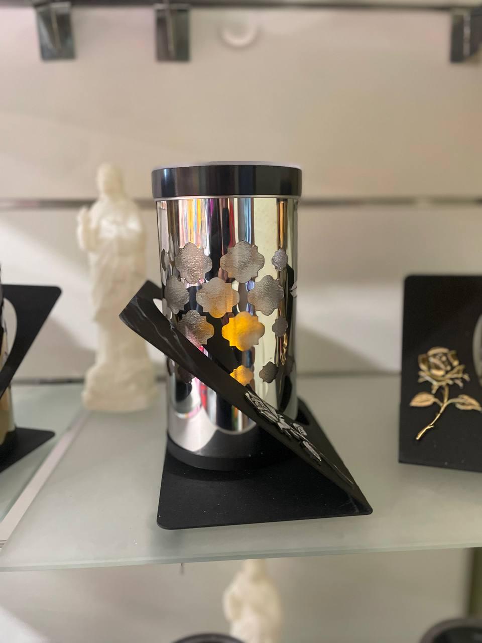 Лампадка с функцией вазы на солнечной батарее с подставкой металлическая Серебряный (1331) - фото 6 Лампадка с функцией вазы на солнечной батарее с подставкой металлическая Серебряный (1331) - фото 6