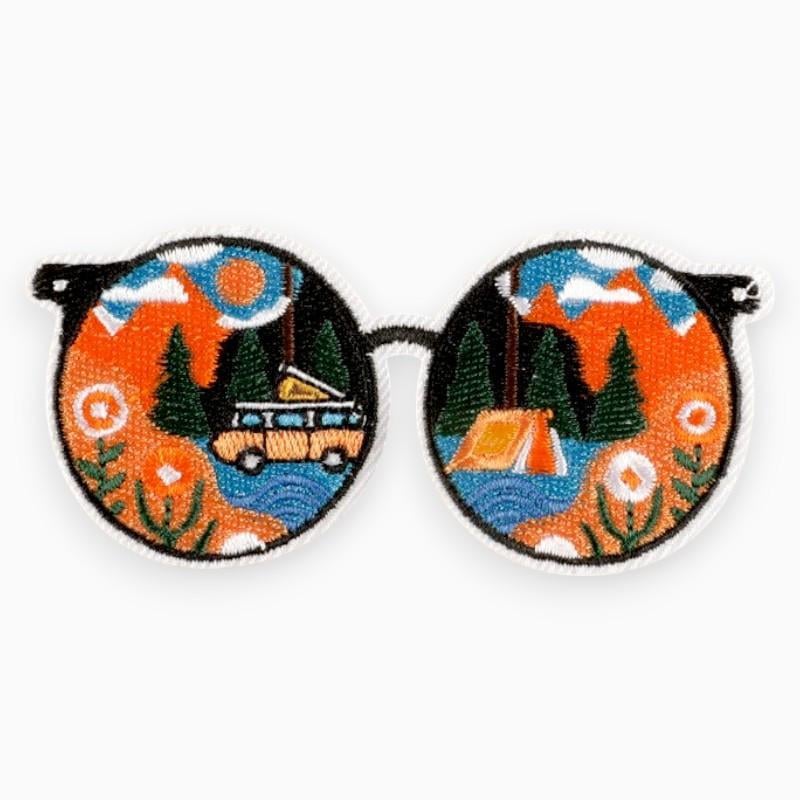 Термоаплікація Glasses camping вишита 4,4х9,6 см 1 шт. Різнокольоровий (АК4496-52)