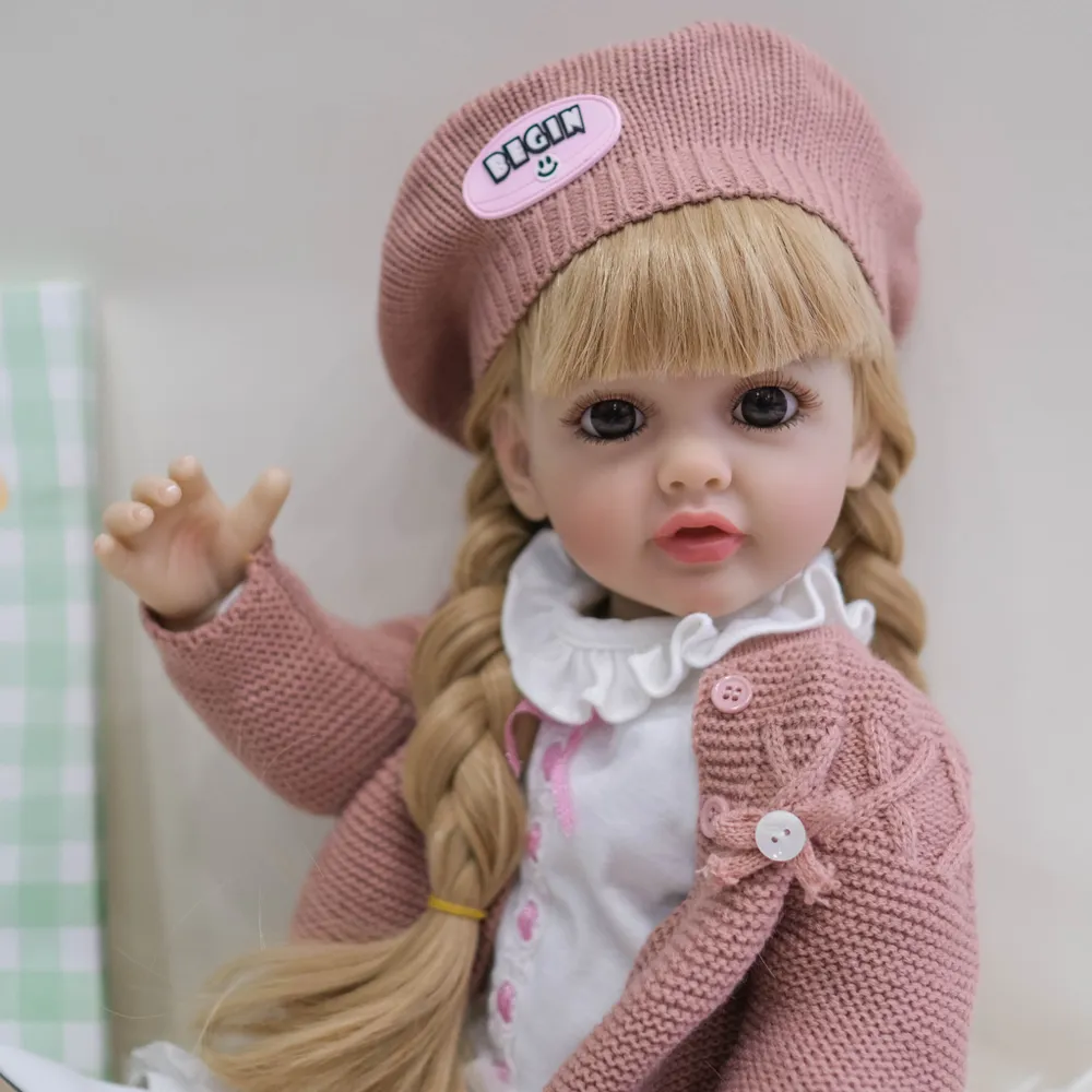 Лялька Реборн Мирослава з аксесуарами та одягом у подарунковій коробці 55 см - фото 4