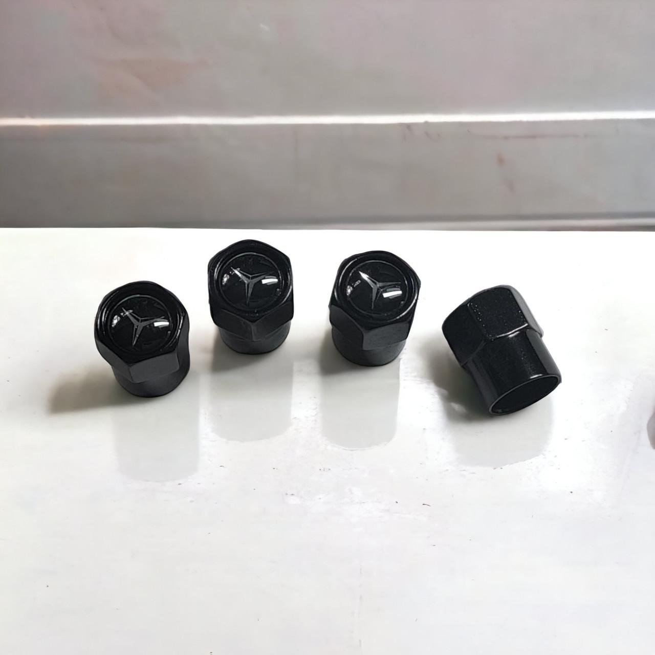 Колпачки на ниппель с логотипом Mercedes (1651769052) Колпачки на ниппель с логотипом Mercedes (1651769052)