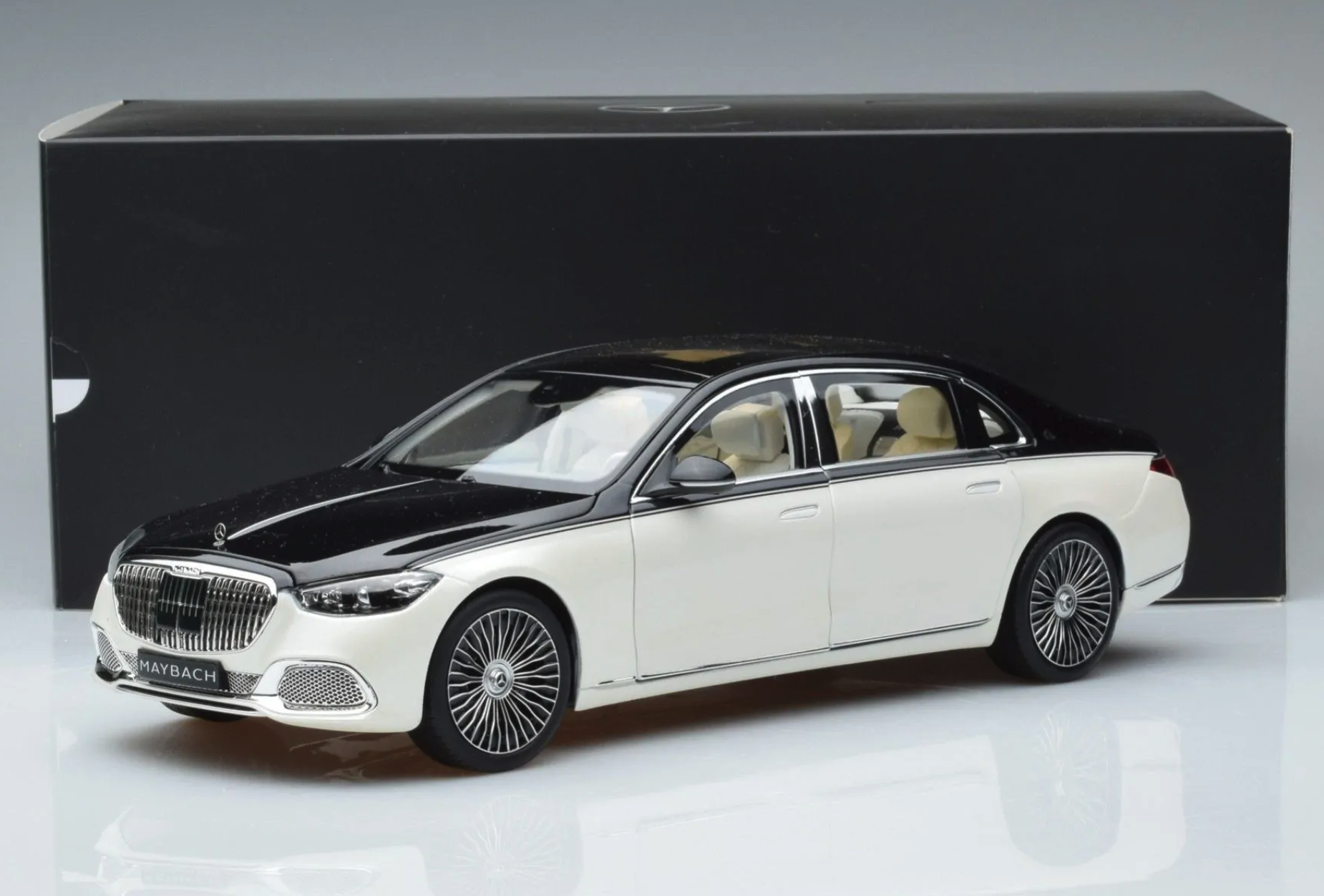 ᐉ Модель автомобіля 1:18 Mercedes-Benz Maybach S680 Z223 2021