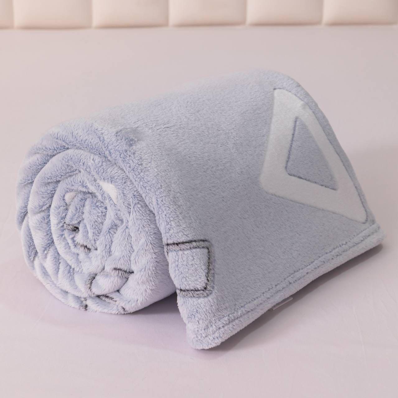 Плед-покрывало Malloory Home Плюшевый из микрофибры 200x230 см Серо-голубой (1873-6) - фото 3 Плед-покрывало Malloory Home Плюшевый из микрофибры 200x230 см Серо-голубой (1873-6) - фото 3