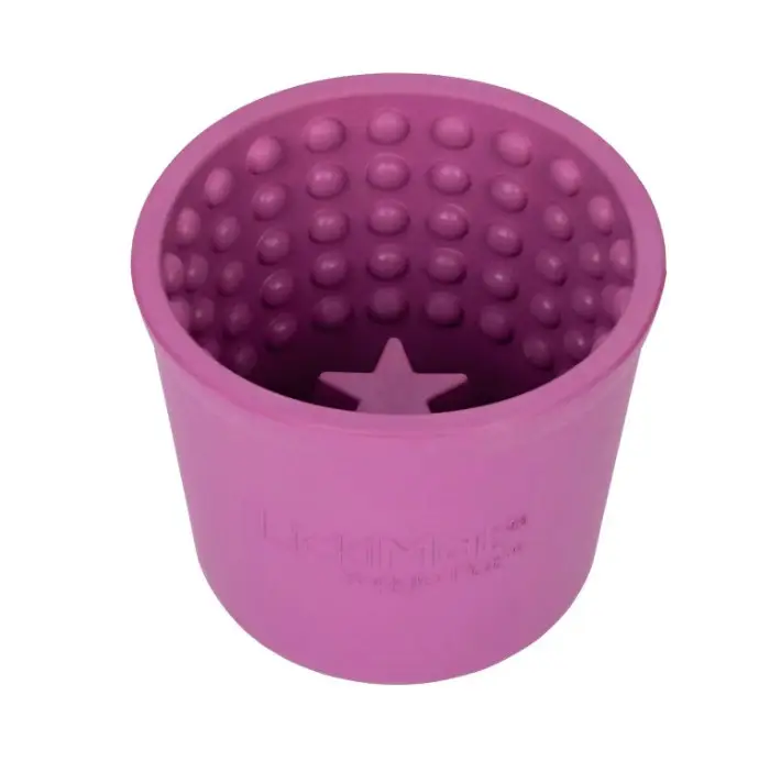 Килимок для повільного харчування тварин LickiMat Dog Yoggie Pot Purple (24624501) - фото 1 Килимок для повільного харчування тварин LickiMat Dog Yoggie Pot Purple (24624501) - фото 1
