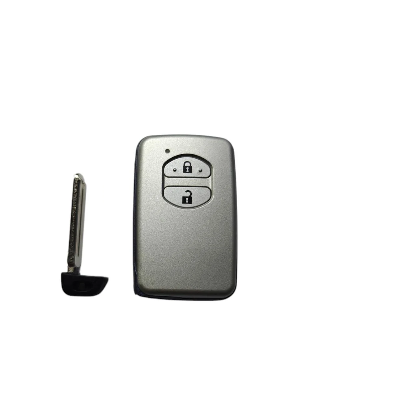 Корпус ключа Toyota на 2 кнопки Land Cruiser 200 (2407082712)