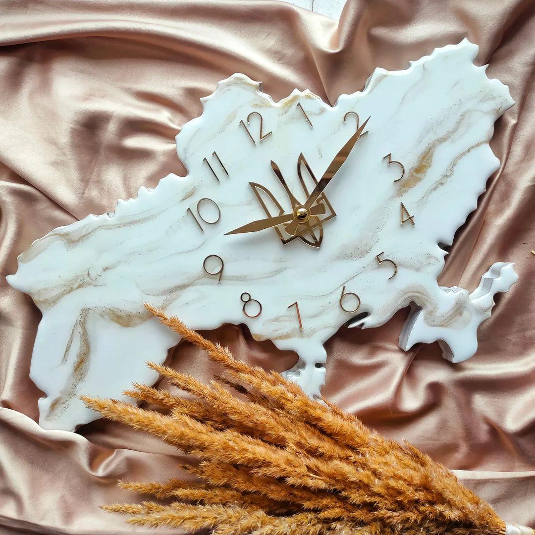 Часы настенные из эпоксидной смолы Карта Украины 40x25 см