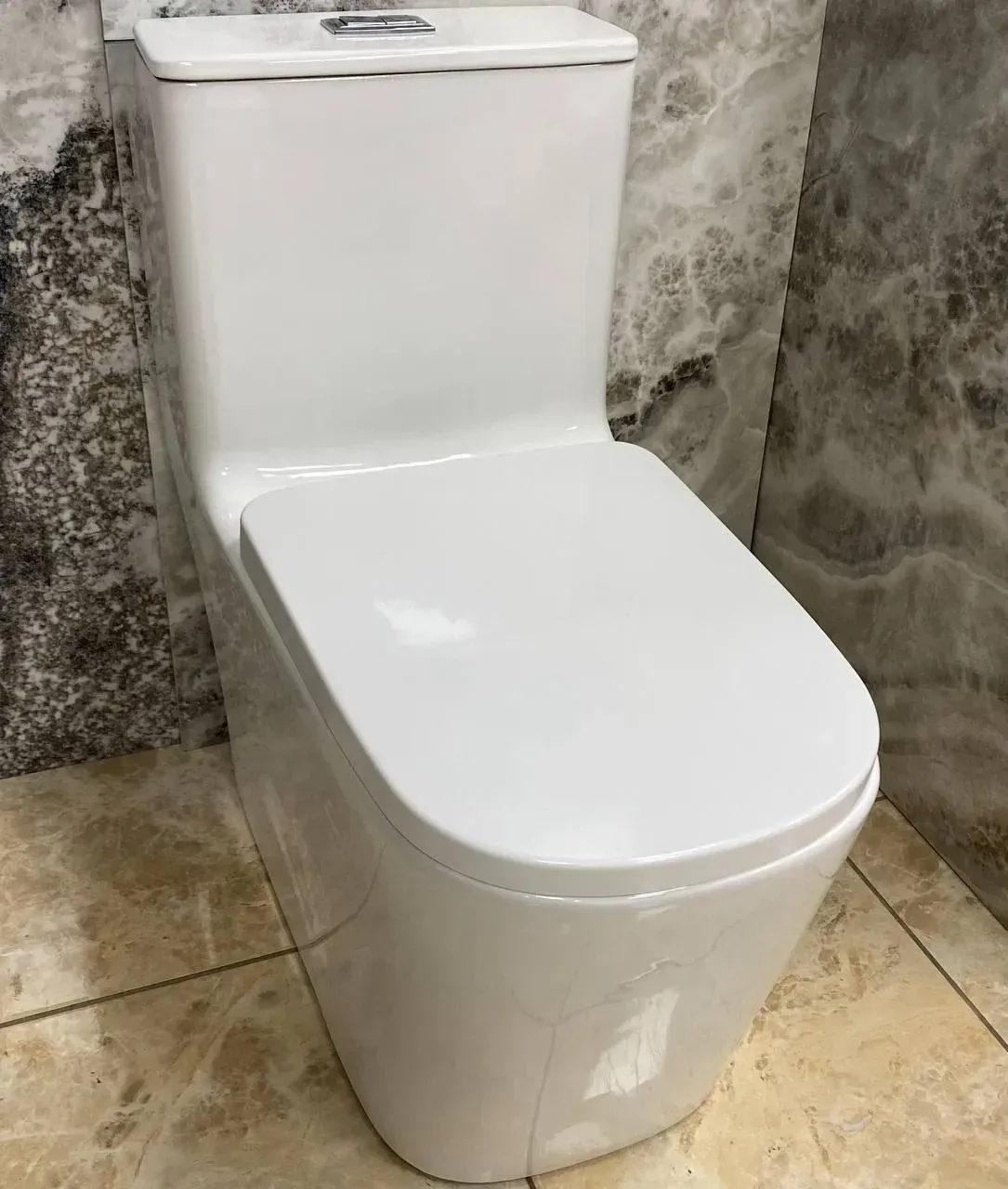 Унитаз напольный VBI Linosa без ободка система смыва RIMLESS с сиденьем Soft-close Белый (VBI-021002)