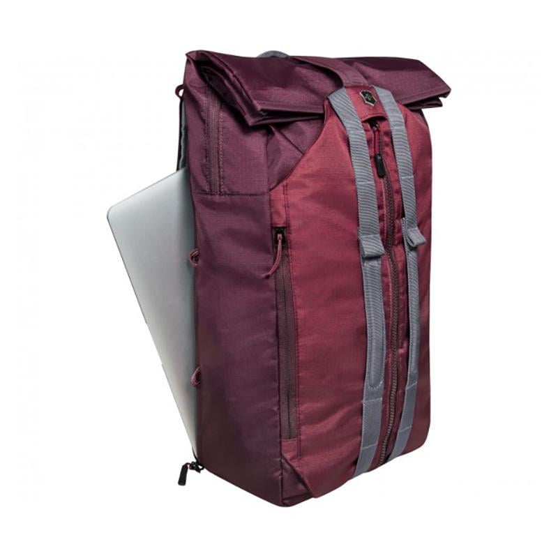 Городской рюкзак Victorinox Travel Altmont Active 21 л 15" Burgundy Deluxe Duffel (Vt602132) - фото 1