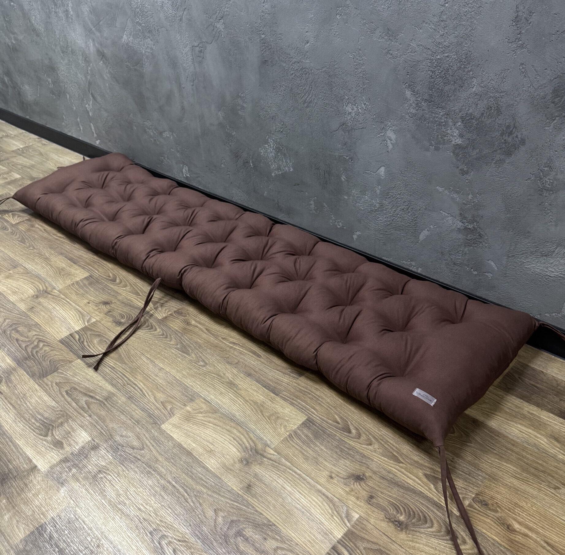 Подушка с каретной стяжкой Comfort Home на подоконник/каркасы/поддоны/садовая мебель панама 150х50 см - фото 1