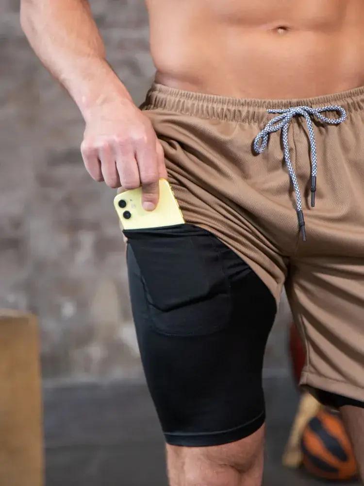 Шорты спортивные мужские для бега тренировок и фитнеса с карманом с черными тайтсами М Бежевый (10007M) - фото 6 Шорты спортивные мужские для бега тренировок и фитнеса с карманом с черными тайтсами М Бежевый (10007M) - фото 6
