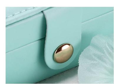 Шкатулка для украшений компактная из экокожи 12х12х5 см Голубой (ШДД-11-1) - фото 5 Шкатулка для украшений компактная из экокожи 12х12х5 см Голубой (ШДД-11-1) - фото 5