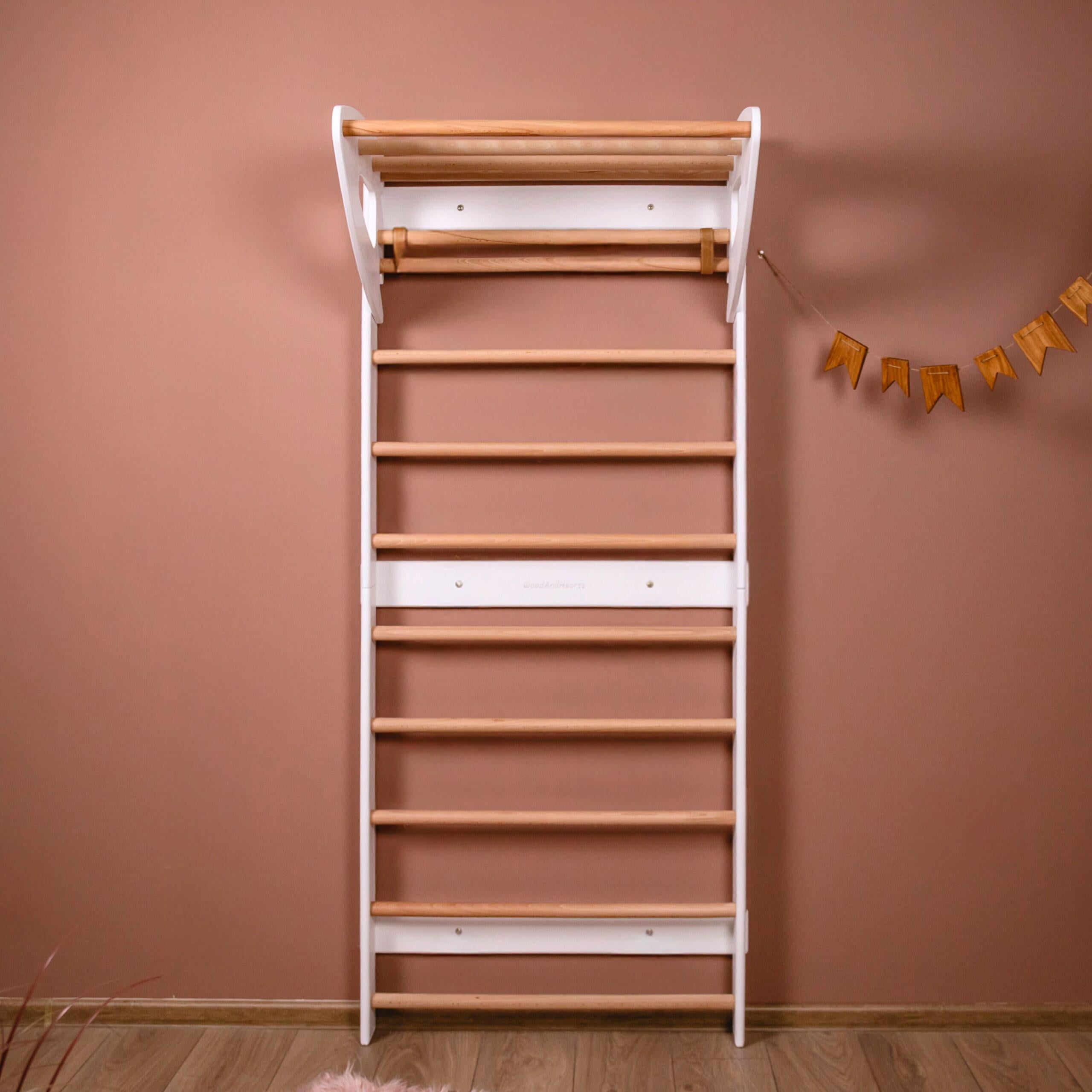 Спортивна стінка для дітей Woodandhearts з турніком Натуральне дерево/Білий (AAIE008)